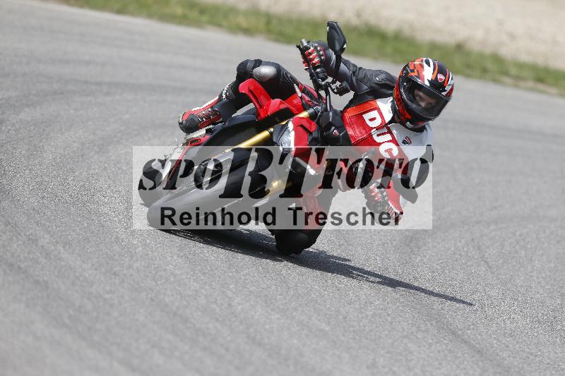 /27 12.06.2025 Ducati Schweiz Trackday Warmup  ADR/gruen-vert/ohne